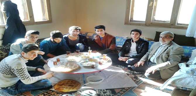 KYK Gümüşhane İl Müdürlüğü, üniversiteli gençlere Gümüşhane ve ilçelerini tanıtıyor.