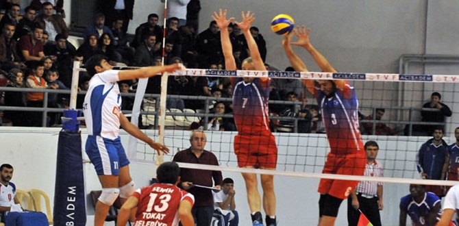 Türkiye Erkekler Voleybol 1. Ligi B Grubunda mücadele eden temsilcimiz