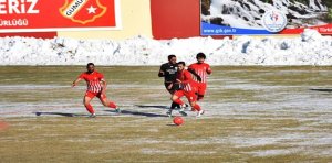 Spor Toto 2. Lig Kırmızı Grupta yer alan temsilcimiz Gümüşhanespor,