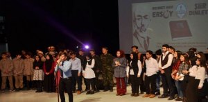 Milli Şairimiz Mehmet Âkif Ersoy, vefatının 80. yıldönümünde 27 Aralık