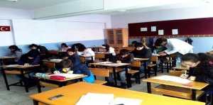 Anadolu Gençlik Derneği(AGD) tarafından geleneksel olarak tüm Türkiye genelindeki ortaokul