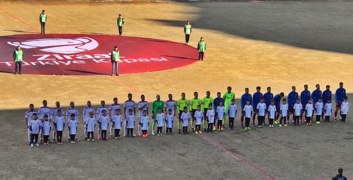 Spor Toto 2. Lig Kırmızı Grupta mücadele eden temsilcimiz lider