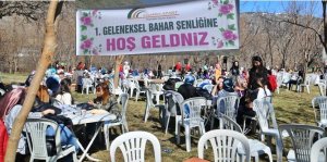 Gümüşhane’nin sevilen simalarından “Bizim Market” iş yerinin sahibi Mesut Çiçek