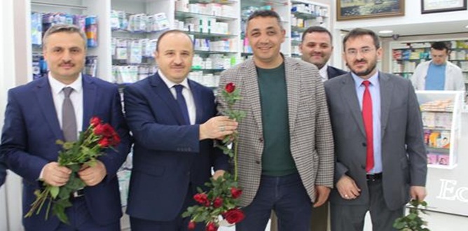 2017 Yılı Kutlu Doğum Haftası etkinlikleri çerçevesinde Gümüşhane’de “Gül Günü”