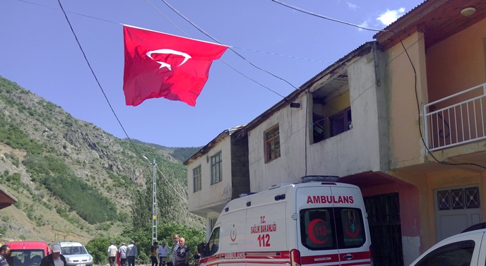 PKKlı teröristlerce Tunceli Pülümür yolunda şehit edilen Öğretmen Necmettin Yılmaz