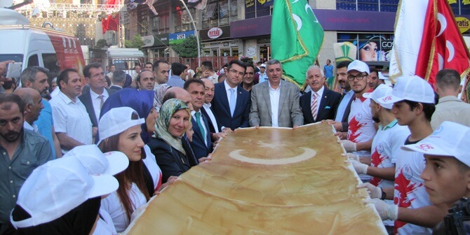 25 Ağustos 2017 Cuma günü başlayan “23. Uluslararası Gümüşhane Kuşburnu-Pestil