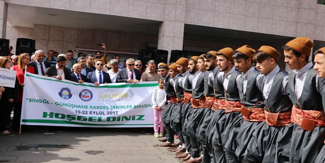 İçişleri Bakanlığı himayesinde yürütülen ‘Kardeş Şehirler Projesi’ kapsamında Gümüşhane heyeti