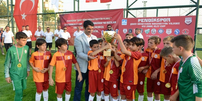 Pendikspor ve Pendik Belediyesi; Şehit Öğretmen Necmettin Yılmaz adına Türkiye’nin