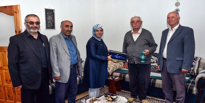 AK Parti Gümüşhane İl Başkanlığı 1 Ekim Dünya Yaşlılar Günü