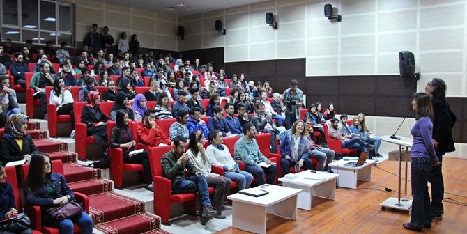 *Belgesel Sinemacılar Birliği üyeleri Gümüşhane Üniversitesi İletişim Fakültesi’nde eğitim verdi.