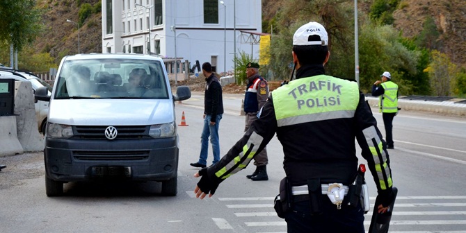 Karayollarındaki trafik kazalarına etken kural ihlallerinin önlenerek, ulaşımın kesintisiz ve