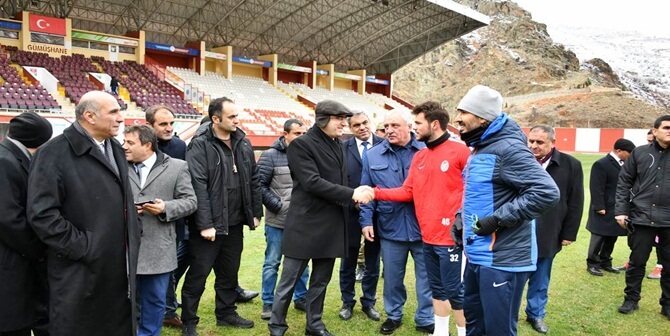Gümüşhane Valisi Okay Memiş, İl bürokratları ve bazı STK temsilcileriyle