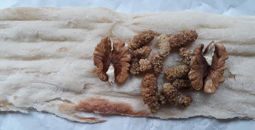 Ceviz, dut kurusu ve lavaş Gümüşhane’nin organik besinleri. Uzun kış