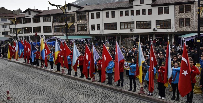 Gümüşhane’nin düşman işgalinden kurtuluşunun 101. yıldönümü düzenlenen törenlerle kutlanıyor. 15