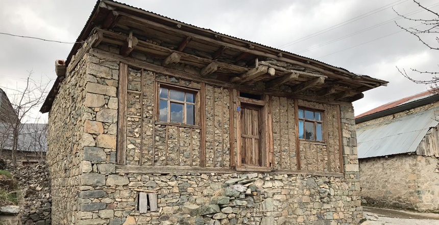 İSA AKGÜL’ÜN KÖŞE YAZISI Dere suyunun şırıl şırıl aktığı, yeşilin