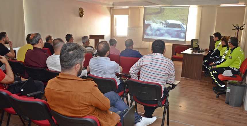 Gümüşhane’de yaşanan trafik kazalarını önlemek ve trafik düzenini sağlamak amacıyla