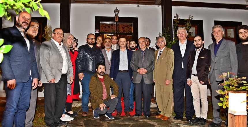 Gümüşhane Valisi Kamuran Taşbilek Gümüşhane basın mensuplarına iftar yemeği verdi.