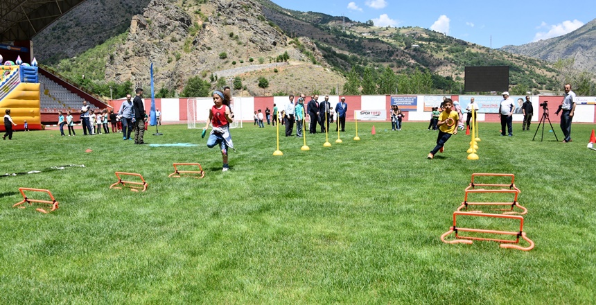 Gümüşhane Gençlik ve Spor İl Müdürlüğü tarafından okul sporları kapsamında