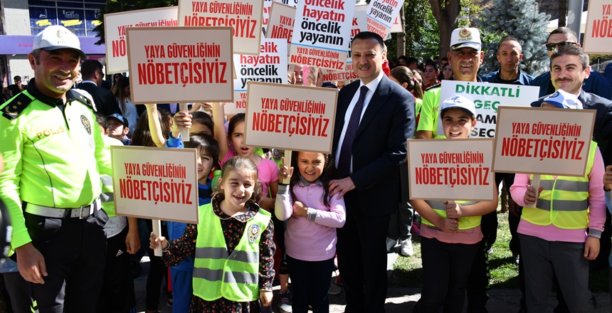 İçişleri Bakanlığı’nca ilan edilen ‘Yaya Öncelikli Trafik Yılı’ kapsamında gerçekleştirilen