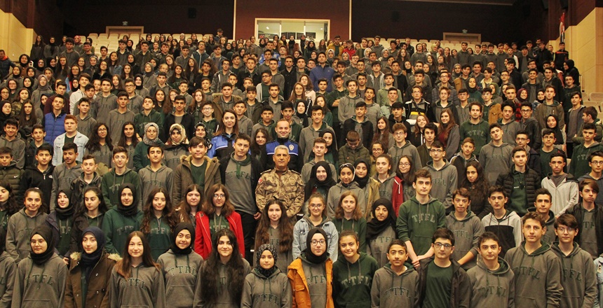 Gümüşhane İl Emniyet Müdürü Ömer Faruk Karataş, “Rol Model” etkinliği