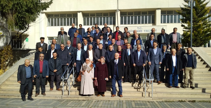 Gümüşhane merkez ilçenin 90 köy muhtarı ile merkez ilçe mahalle