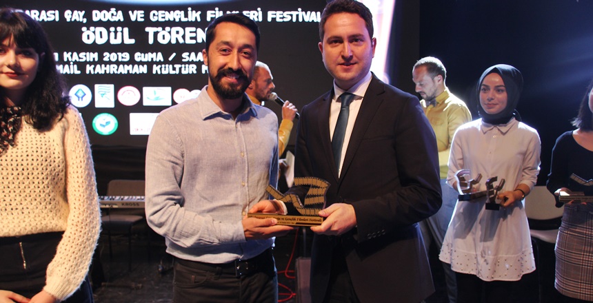 Başarılı çalışmalarından dolayı başta Dr. Öğr. Üyesi Burak Türten olmak