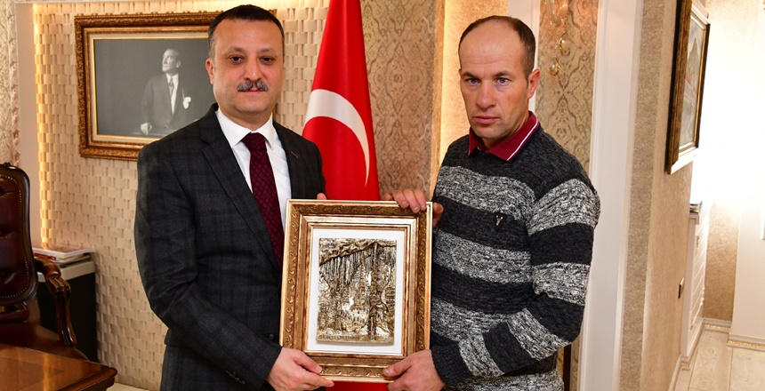 Gümüşhane Valisi Kamuran Taşbilek, Mahalle Buluşmaları kapsamında Bağlarbaşı Mahallesi sakinleriyle