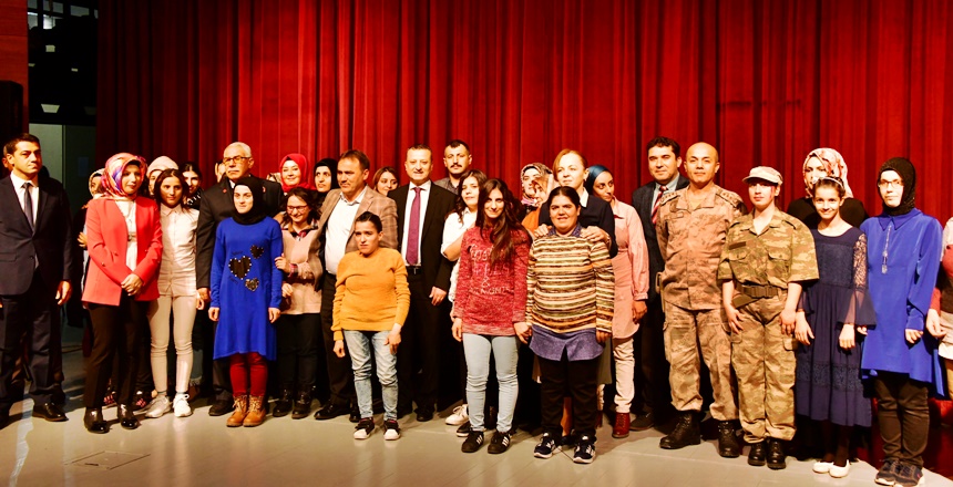 Gümüşhane’de 3 Aralık Dünya Engelliler Günü nedeniyle Aile, Çalışma ve