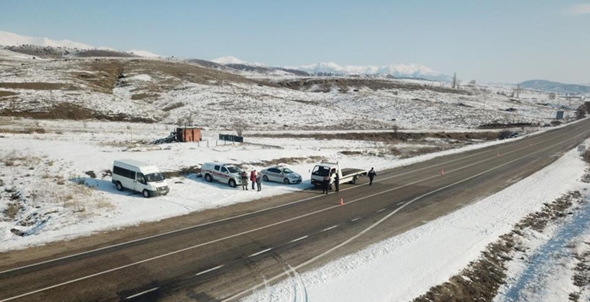 Gümüşhane İl Jandarma Komutanlığı’na bağlı Jandarma Trafik Timlerince, vatandaşlarımızın güvenli