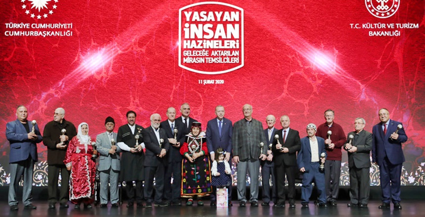 İşte Türkiye’nin yaşayan hazineleri: İpekböcekçiliği geleneği alanında Hasan Büyük Aşık