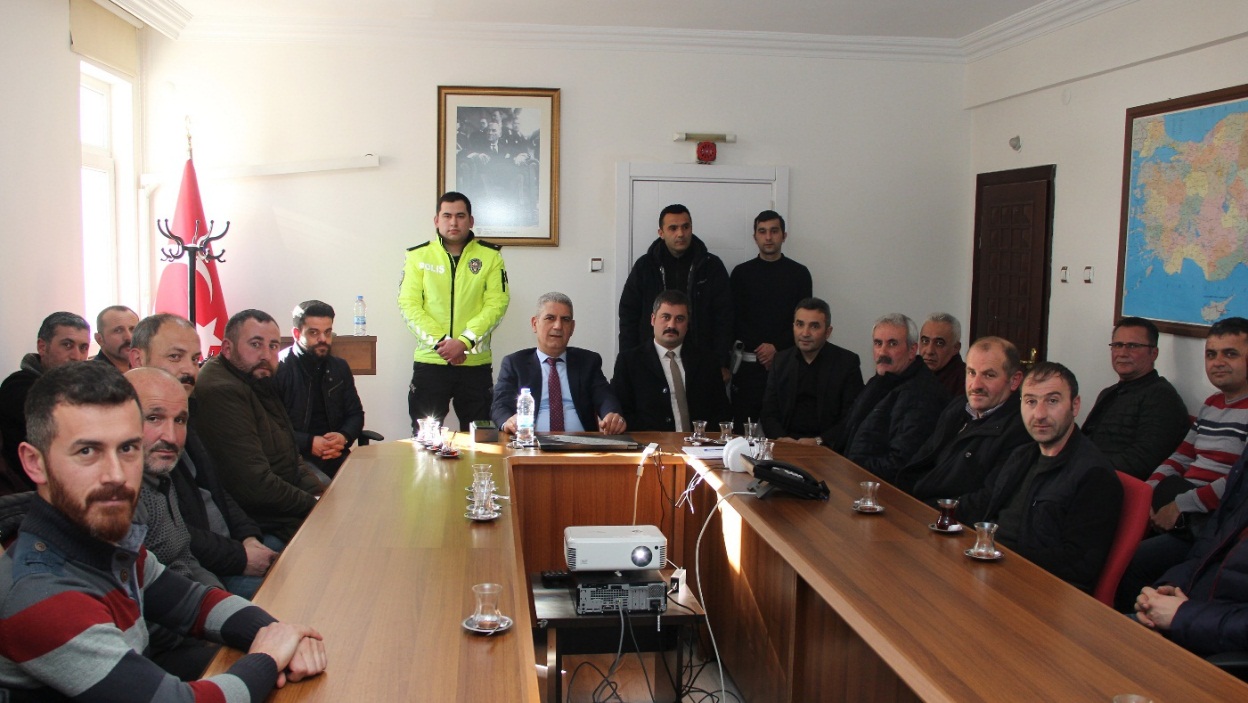 Gümüşhane İl Emniyet Müdürü Ömer Faruk Karataş, kent merkezinde faaliyet