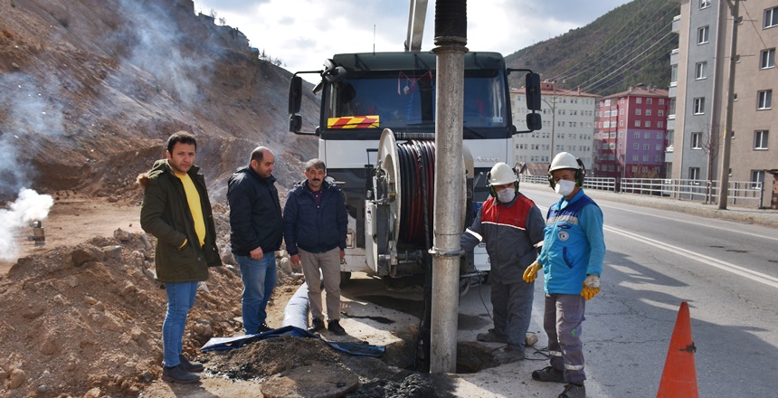 Gümüşhane Belediyesi Su ve Kanalizasyon Müdürlüğü tarafından kanalizasyon ve yağmur