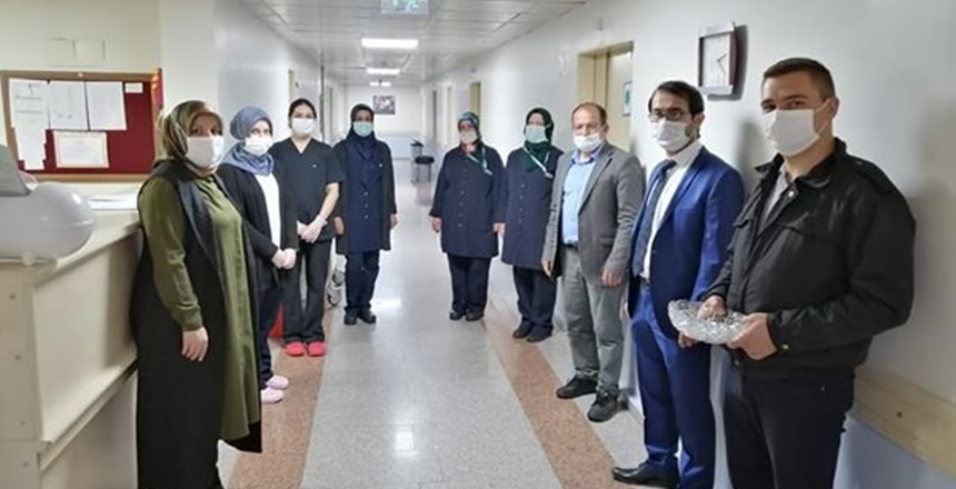 Gümüşhane’nin fedakar sağlıkçıları birbirlerinin bayramını kutladılar. Gümüşhane Devlet Hastanesi Başhekimi