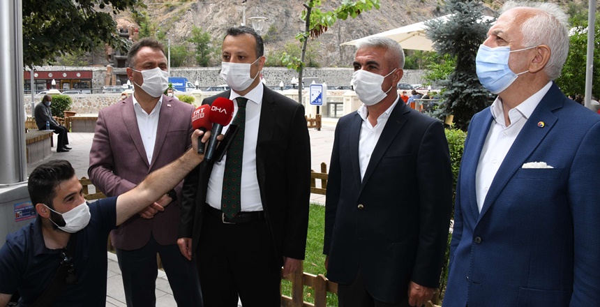 Tüm Türkiye’de eş zamanlı olarak ‘Sağlık için hepimiz için’ sloganıyla