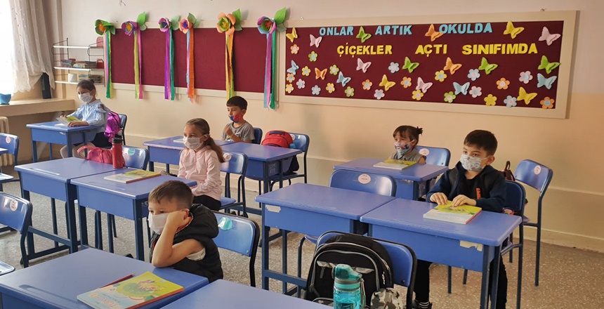 YÜZ YÜZE EĞİTİM, ANASINIFI VE İLKOKUL 1’İNCİ SINIFLARDA BAŞLADI Millî