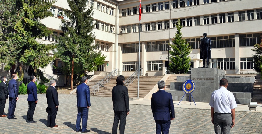 2020-2021 Eğitim ve Öğretim Yılı İlköğretim Haftası kutlamaları Gümüşhane’de Atatürk