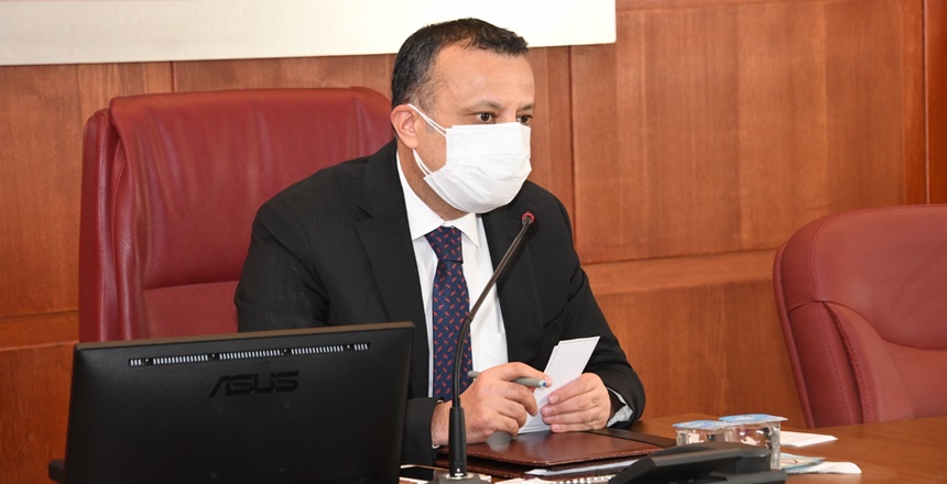 Gümüşhane Valisi Kamuran TAŞBİLEK başkanlığında, il genelinde uygulanan Koronavirüs tedbirleri