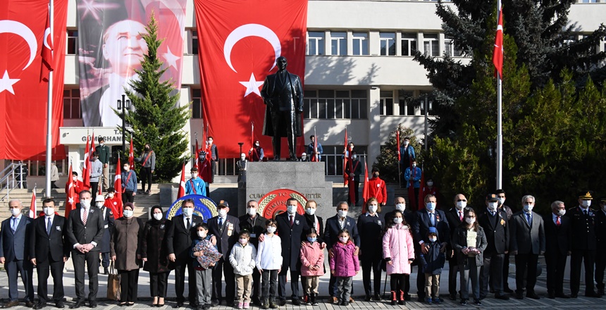 Gazi Mustafa Kemal Atatürk Vefatının 82.Yılında Gümüşhane’de Anıldı. Vali Kamuran