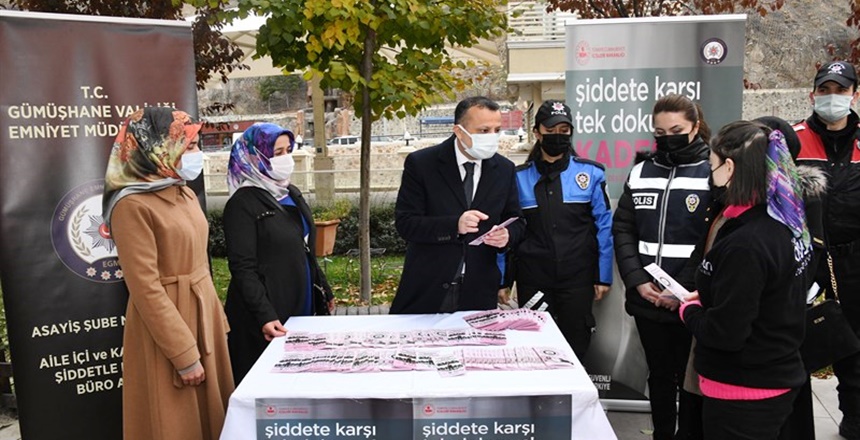 Gümüşhane Valisi Kamuran Taşbilek başkanlığında, 25 Kasım Kadına Yönelik Şiddete