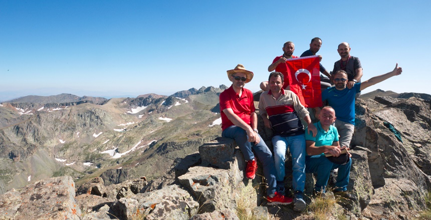ARAŞTIRMACI YAZAR ADEM EZBER’İN GEZİ YAZISI Gideceğimiz yerin ismini bilenler