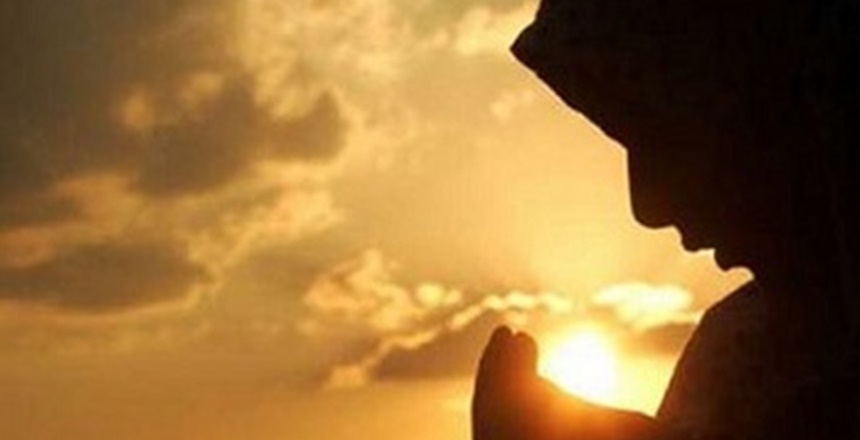 Fani dünya hayatında, gün gelir nimete nail olur, şükrederiz; gün