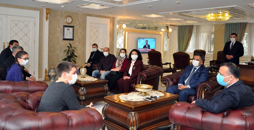 Türkiye Bilimsel ve Teknolojik Araştırma Kurumu (TÜBİTAK) proje yarışmalarında Gümüşhane