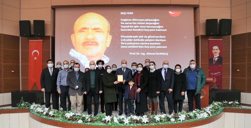 Gümüşhane Üniversitesi Mühendislik ve Doğa Bilimleri Fakültesi konferans salonuna, Gümüşhane