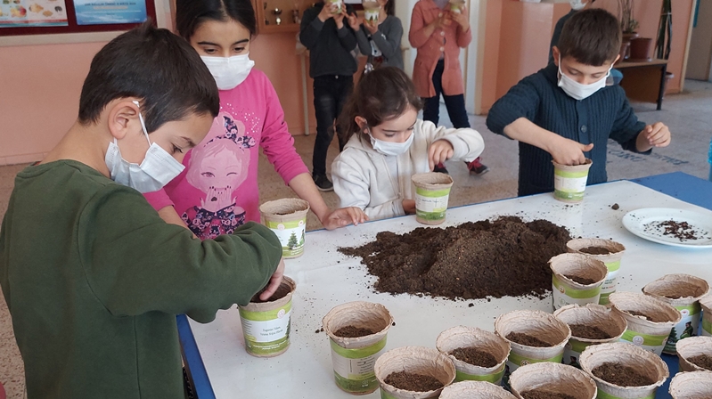 Gümüşhane Kale Koçkaya İlkokulu Öğrencileri Daha Yeşil Bir Türkiye için,