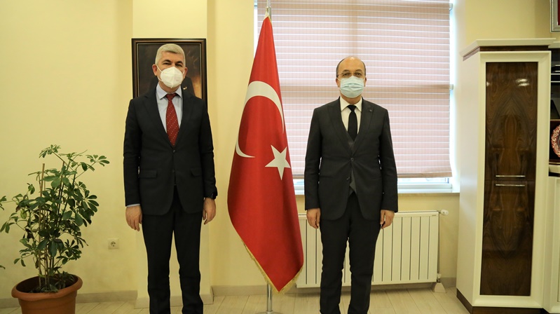 Cumhurbaşkanlığı Kütüphaneler Daire Başkanı Ayhan Tuğlu ve Kurumsal İletişim Koordinatörü