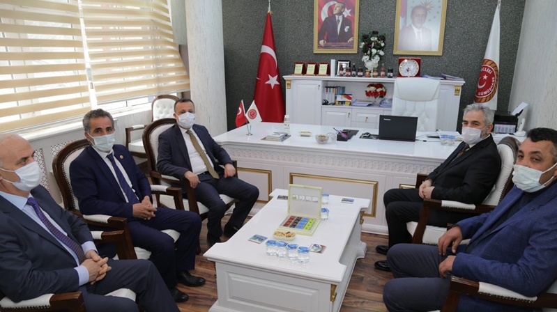 Gümüşhane Valisi Kamuran Taşbilek, yeniden İl Genel Meclisi Başkanı seçilen