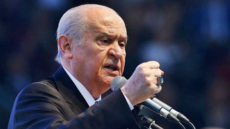 Milliyetçi Hareket Partisi lideri Devlet Bahçeli 103 emekli amiralin darbe