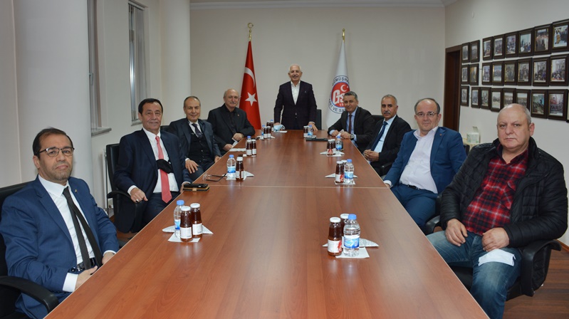 Gümüşhane Sanayi ve İşadamları Derneği (GÜSİAD) Başkanı Yüksel Yalçın ve