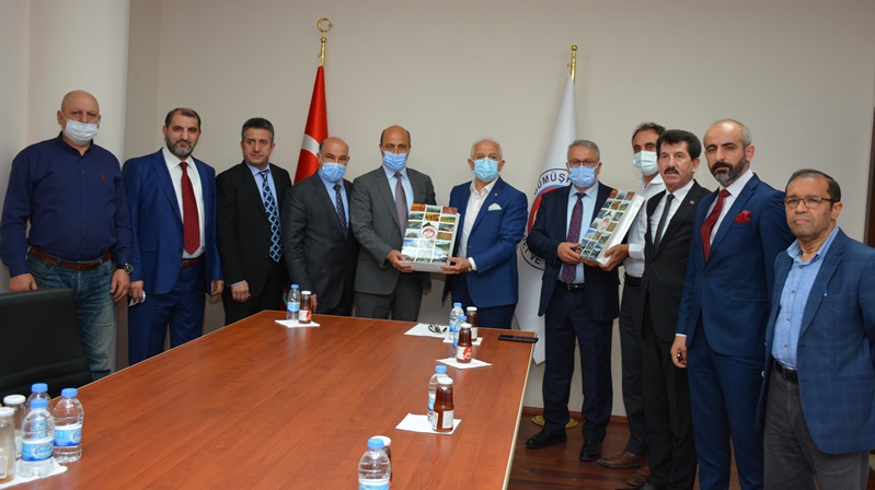 İstanbul Gümüşhane Dernekler Federasyonu (GÜDEF) Başkanı Bayram Demir,  Yönetim Kurulu