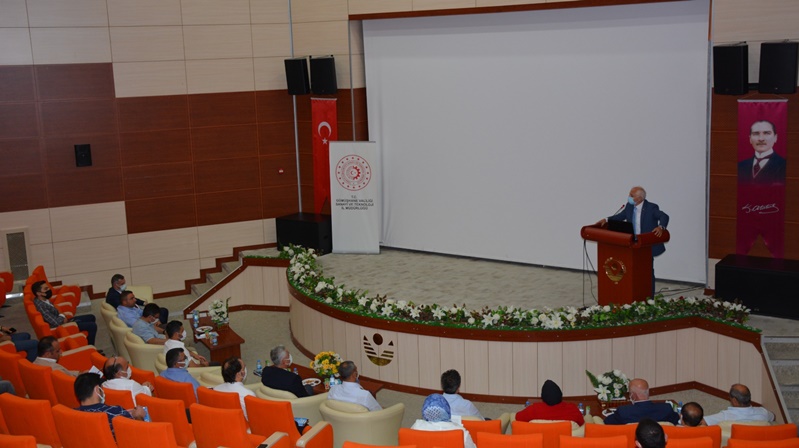 Gümüşhane ili gıda sektörü temsilcileri ile Gümüşhane Üniversitesi akademisyenlerinin bir